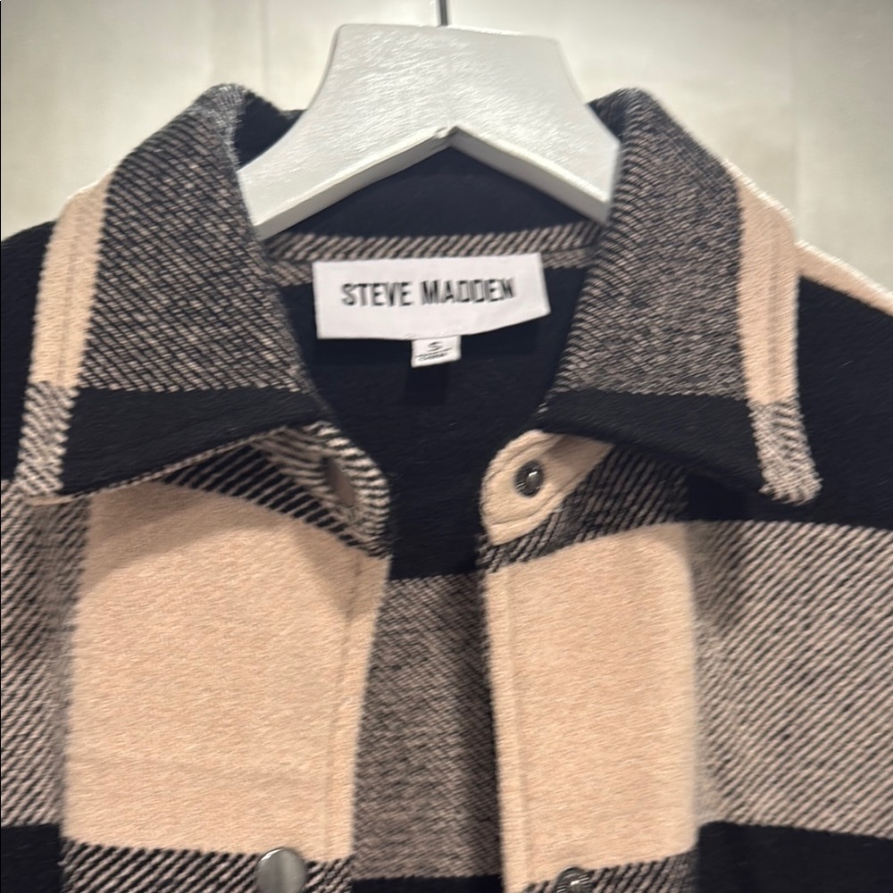 Steve Madden Black & Beige Plaid Utility Shacket - Picture 2 of 3